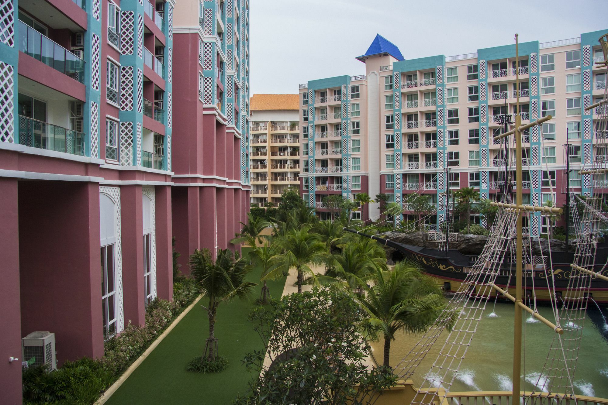 Grande Caribbean Family Apartment Pattaya Ngoại thất bức ảnh